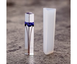 Epoksi Üçgen Kolye Kalıbı Takı Kalıbı Silikon 5x1.7cm