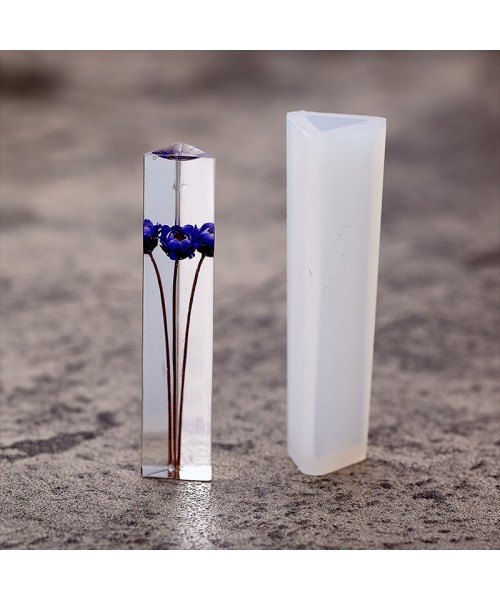 Epoksi Üçgen Kolye Kalıbı Takı Kalıbı Silikon 5x1.7cm