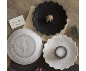 Epoksi Tabak Kalıbı Lotus Tabak Kalıbı Taş Tozu Çiçek Tabak Kalıbı Silikon 18x18x2.2cm