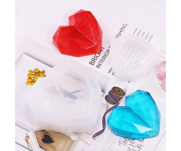 Epoksi Kalp Kalıbı Kristal Kesim Obje Kalıbı Silikon  5.7x5.7x1.5cm