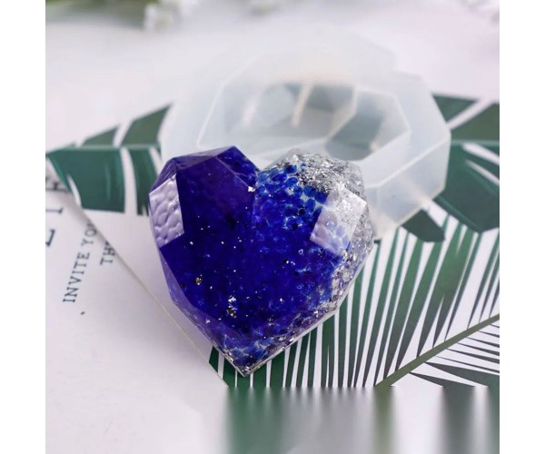 Epoksi Kalp Kalıbı Kristal Kesim Obje Kalıbı Silikon  5.7x5.7x1.5cm