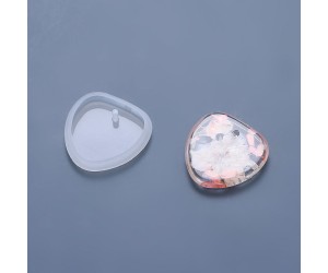 Epoksi Kenarı Bombeli Tekli Üçgen Kolye Kalıbı Epoksi Kenarı Bombeli Tekli Üçgen Kolye Kalıbı